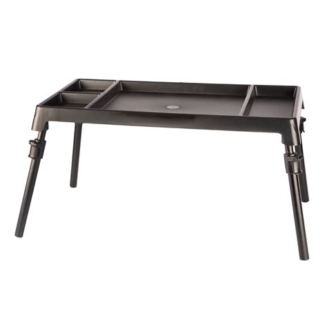 Roll-Top Bivvy Table összeszerelési fázisai