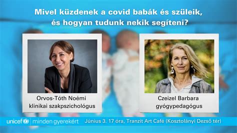 Játszó babák és szüleik