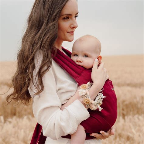 Különböző babahordozók