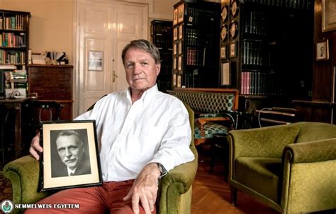 Verebély Tibor portréja