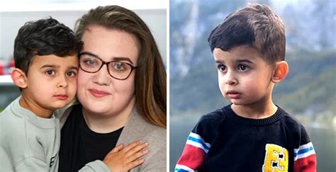2 éves kisfiú tortával és lufikkal