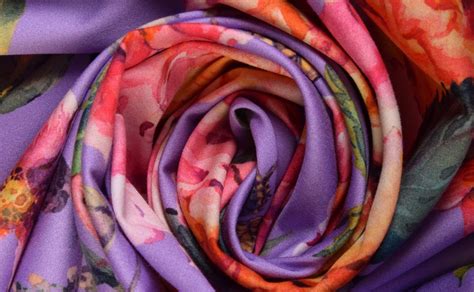 Gyapjú és selyem anyagok összehasonlítása