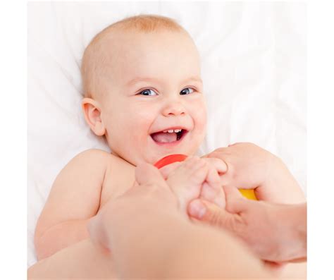 Csecsemő pelenkázása