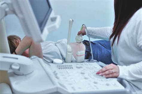 Nőgyógyászati vizsgálat, orvos és páciens