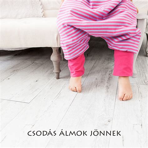 Hogyan működik a kamásli a tipegő hálózsákon