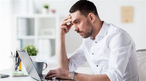 Tippek a szülői stressz kezelésére síró baba esetén