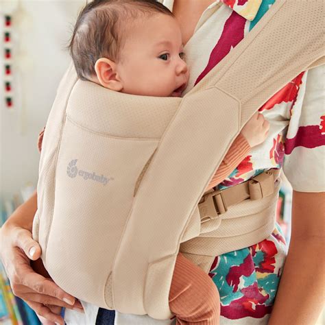 Ergobaby Embrace Soft Air Mesh babahordozó