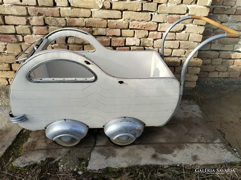 Ikarus babakocsi egy győri piacon 1939-ben, Fortepan