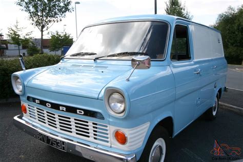 Ford Transit MK1: A Ford Transit első generációját bemutató kép vagy műszaki rajz.