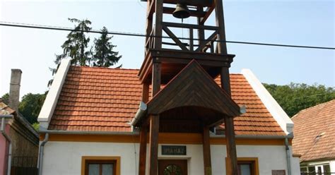 A zsurki református harangtorony részlete