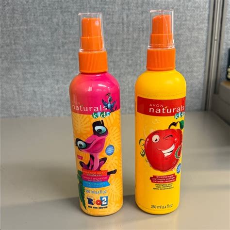 Avon Naturals Kids hajszelídítő spray