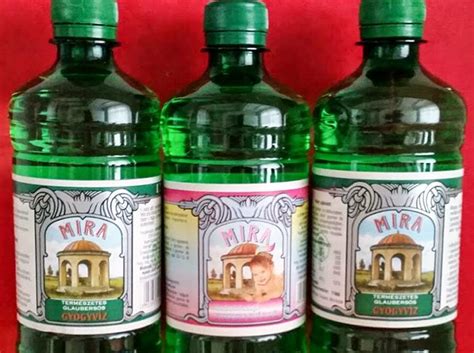 A Mira Baby gyógyvíz palackja és összetevői