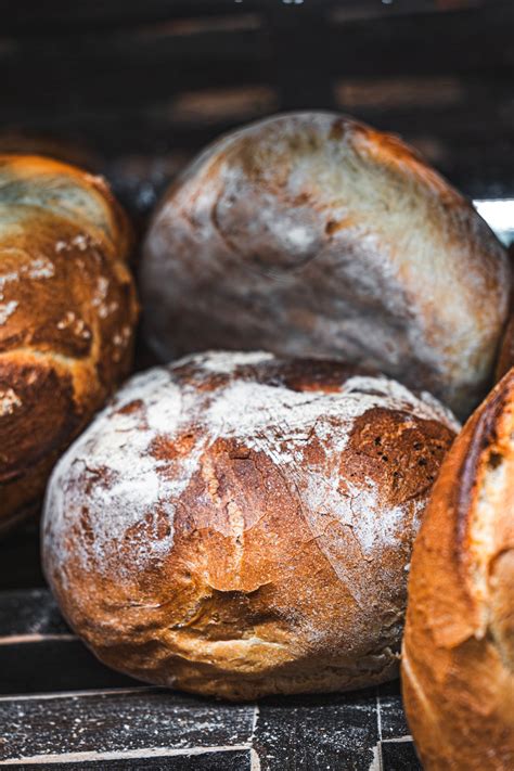 Aratókoszorú és frissen sült kenyér