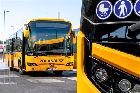 Autóbusz gyerekülésekkel