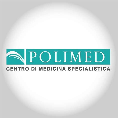 A Polimed BT rendelőjének bejárata, barátságos, modern designnal