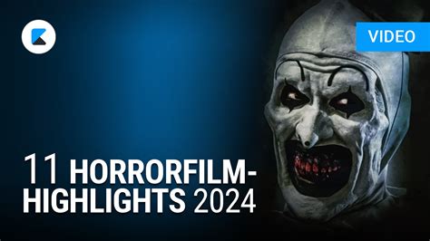Gyermek retteg egy horrorfilm megtekintése közben