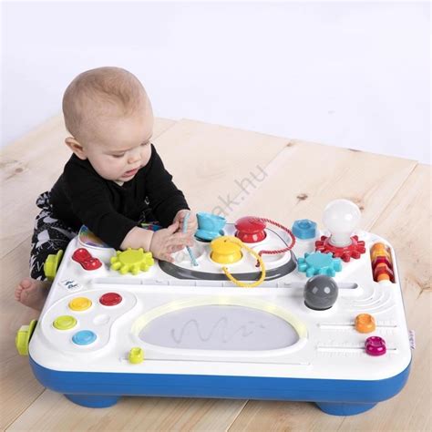 Baby Einstein Curiosity Aktív Asztal funkciói