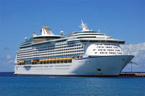 A Freedom of the Seas óceánjáró hajó