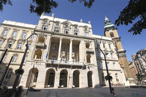 ELTE egyetem főépülete