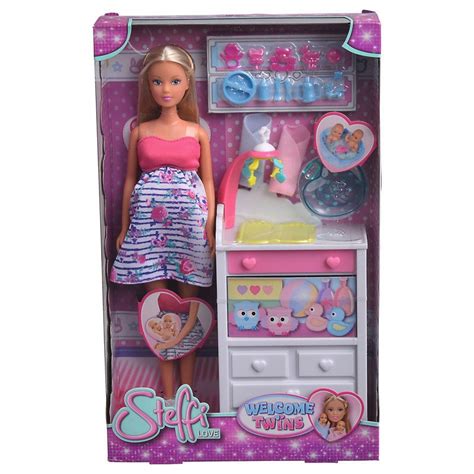 Steffi Love kismama baba ikrekkel dobozképe