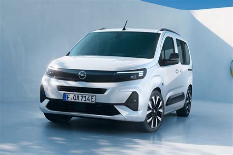 Opel Combo Life gyerekülés kompatibilitás