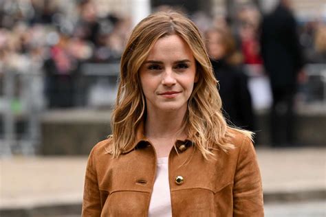 Emma Watson portré vonalkázásos technikával