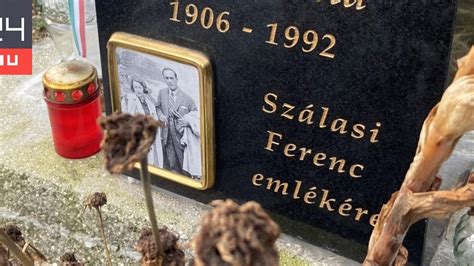 Határ Győző sírja a Farkasréti temetőben