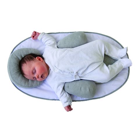 A hordozókendőben lévő baba ergonómikus pozíciója