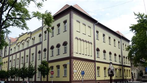 A Kontyfa Utcai Iskola épülete