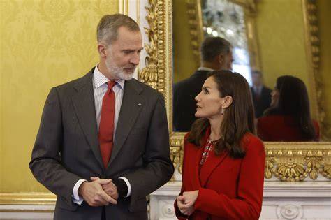 Vásti királyné megtagadja a király parancsát
