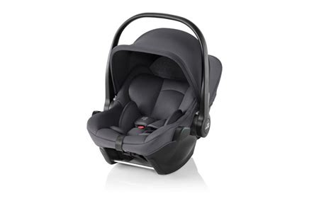 Römer Baby Safe Plus babahordozó autós ülésben