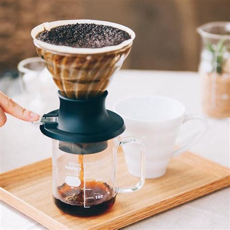 A Hario V60 kávékészítési folyamatának lépései