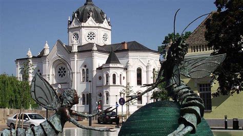 bemutatóterem Szolnok