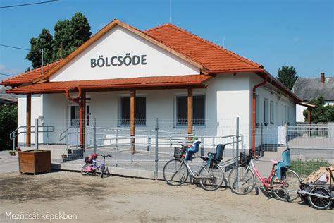 Bölcsőde épülete és udvara