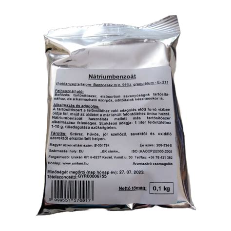 Mérleg és nátrium-benzoát adagolása