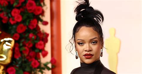 Rihanna merész kismama stílusai a vörös szőnyegen