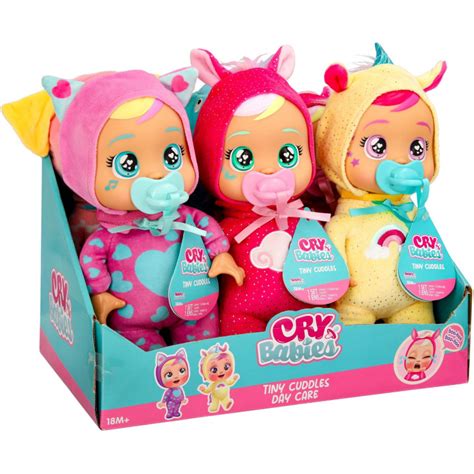 Cry Babies Tiny Cuddles Micimackó baba