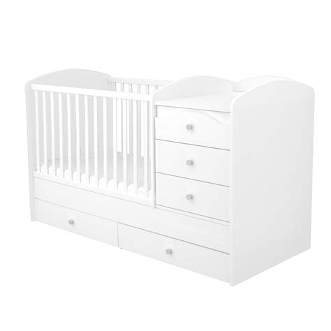 Hófehér bababútorok egy harmonikus babaszobában