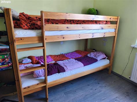 Gyermekszoba emeletes ággyal