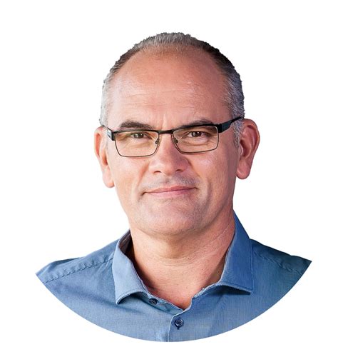 Férfiak szülésimuláción elektródákkal