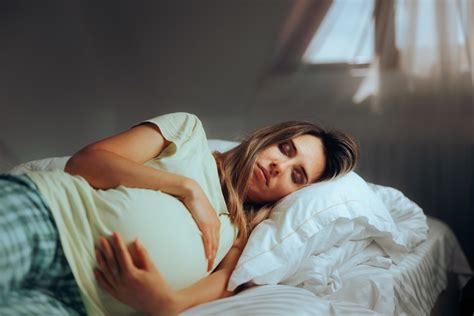Nő vasat szed terhesen