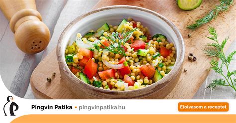 Mogyorószószos csirkenyársak friss zöldségekkel