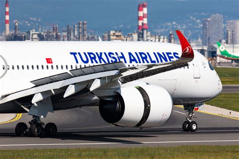 Turkish Airlines mózeskosár a repülőgépen