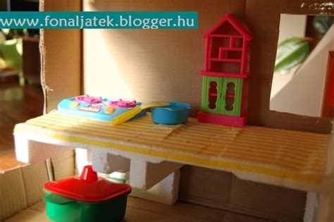 DIY babaágy készítése kartondobozból