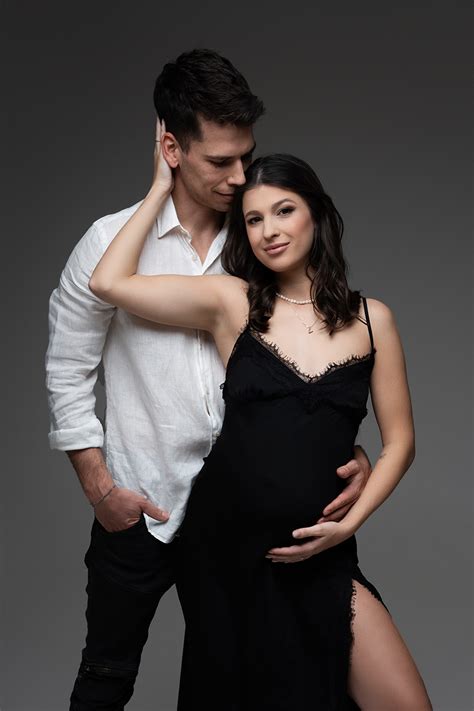 Páros kismama fotózás a szabadban