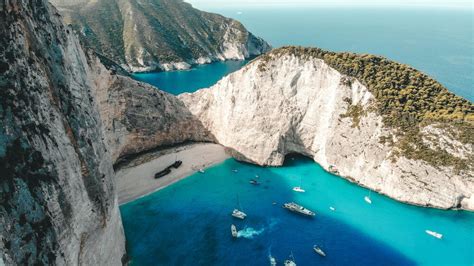 A Navagio-öböl (Hajóroncs-öböl) Zakynthoson