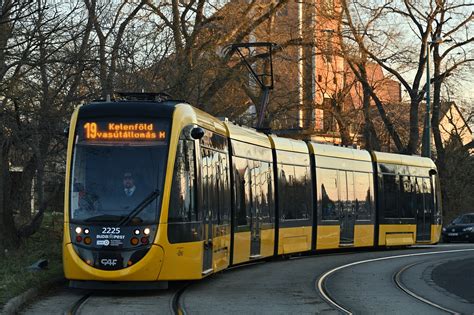 CAF Urbos villamosok gyártása