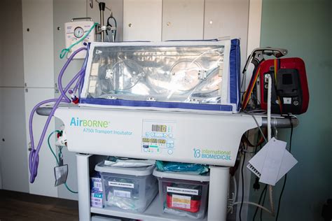 MRI-kompatibilis lélegeztetőgép és transzport inkubátor