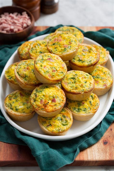Mini virslis quiche zöldségekkel és sajttal