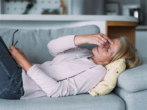 Terhességi tünetek, mint hányinger és fáradtság